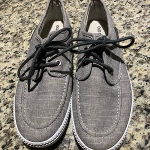 Boy’s Old Navy Shoe